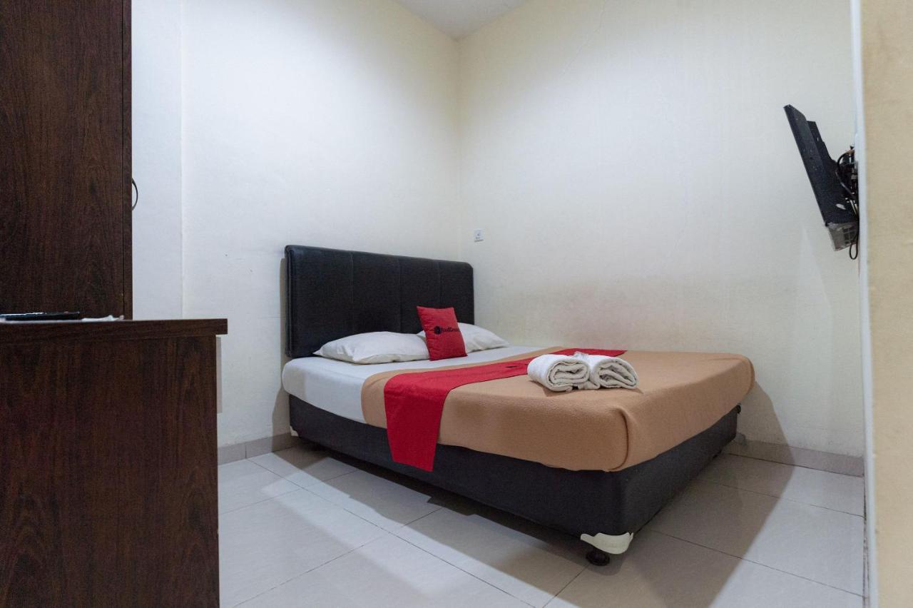 Hotel Reddoorz At Nagoya Indah Batam Extérieur photo