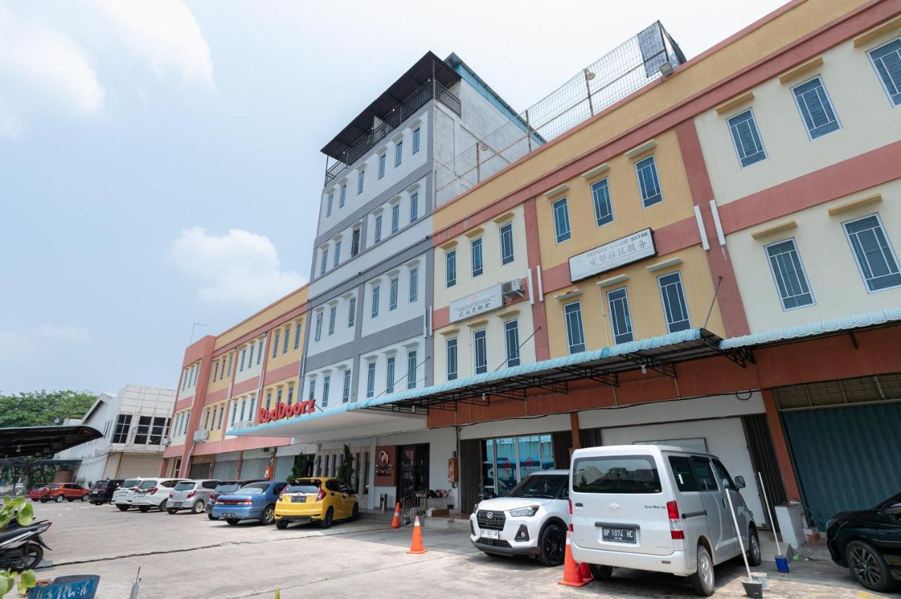 Hotel Reddoorz At Nagoya Indah Batam Extérieur photo